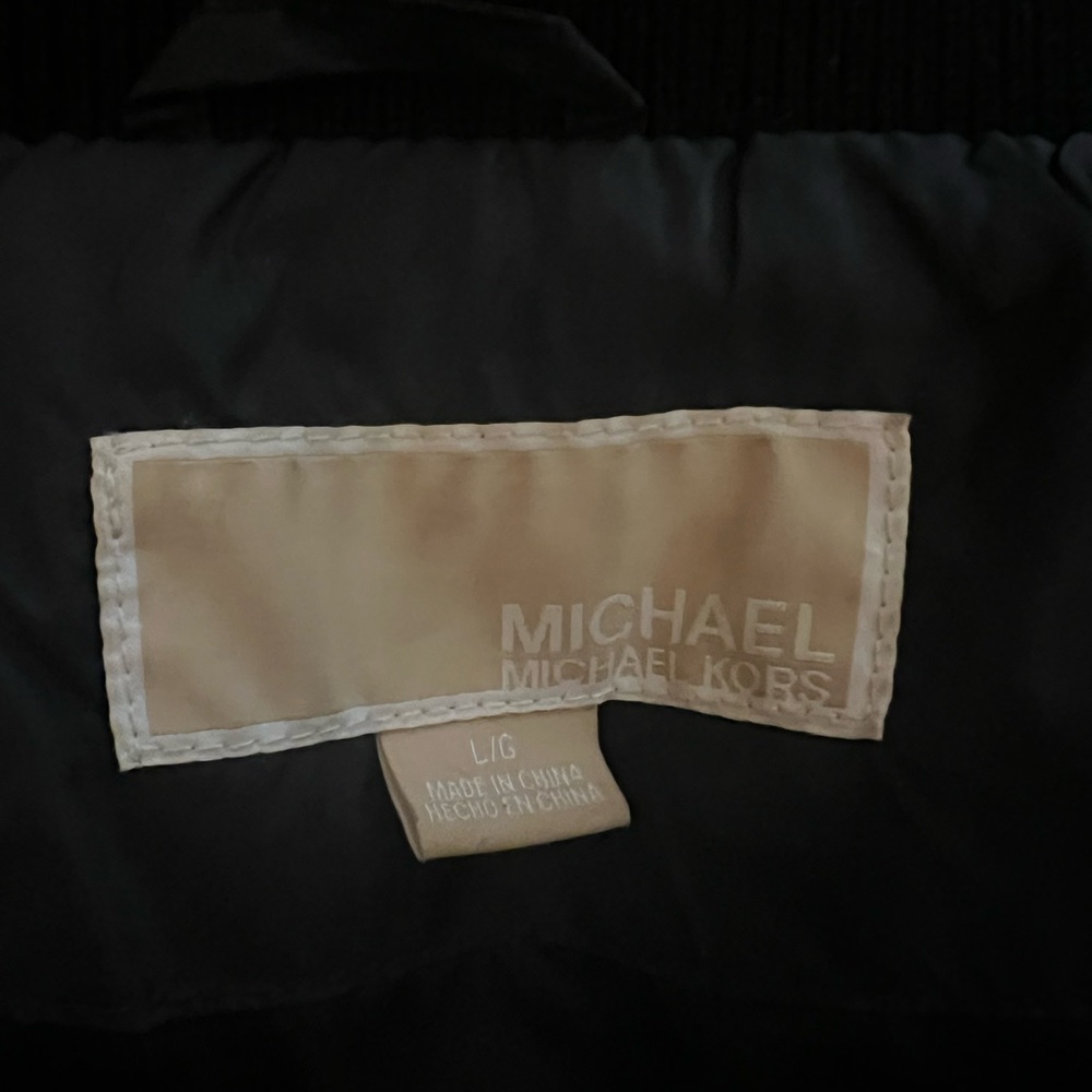 Michael Kors Women’s Puffer Coat / Jacket Size L - Picture 3 of 3